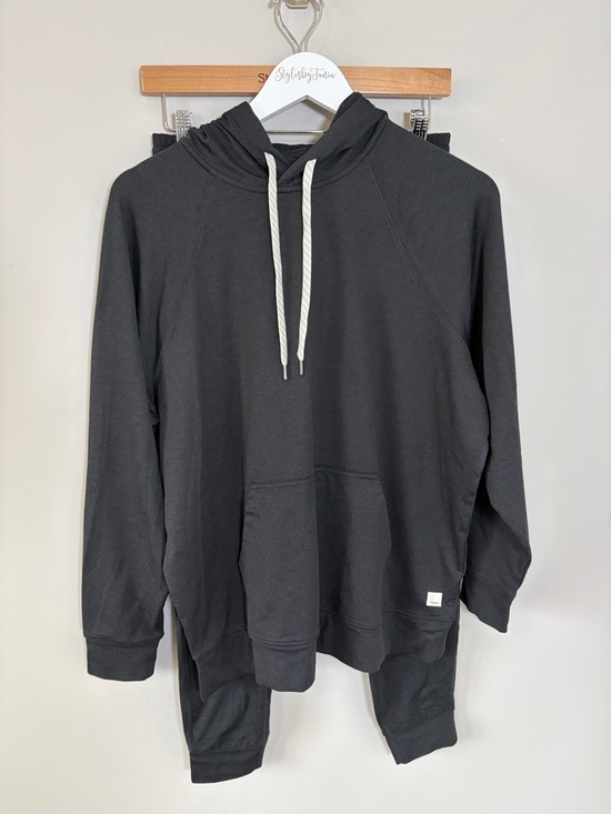 Vuori Pants - Vuori SET Performance Jogger Pant and Halo Oversized Hoodie Charcoal Heather S